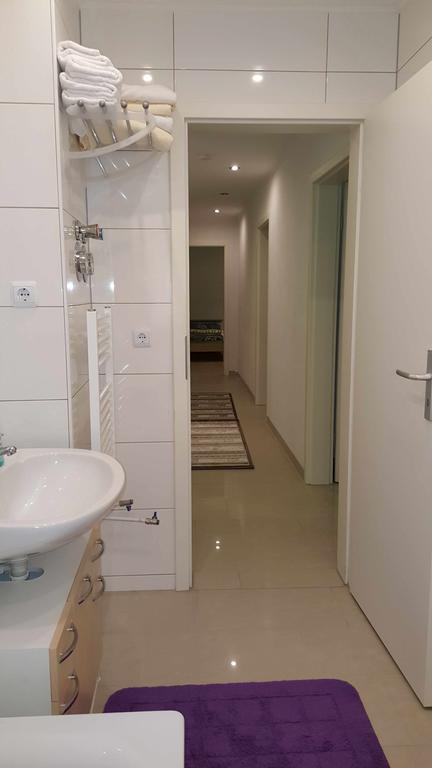 Holiday Apartment エッセン 部屋 写真