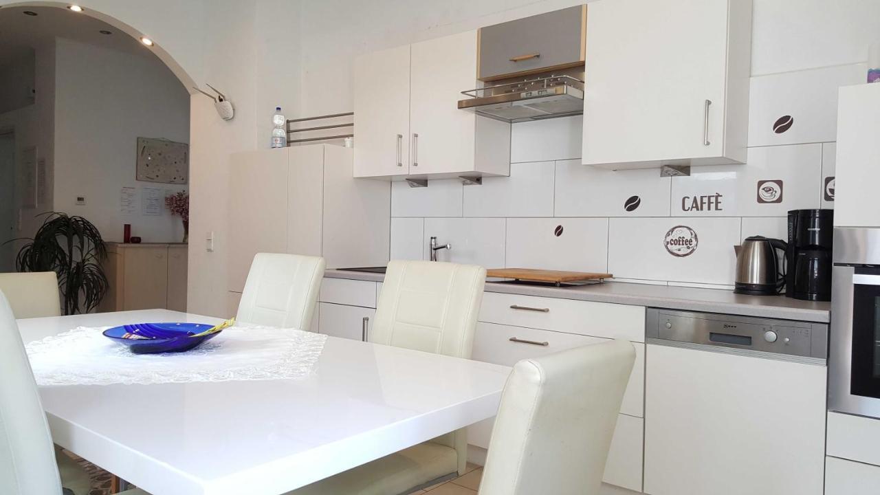 Holiday Apartment エッセン エクステリア 写真